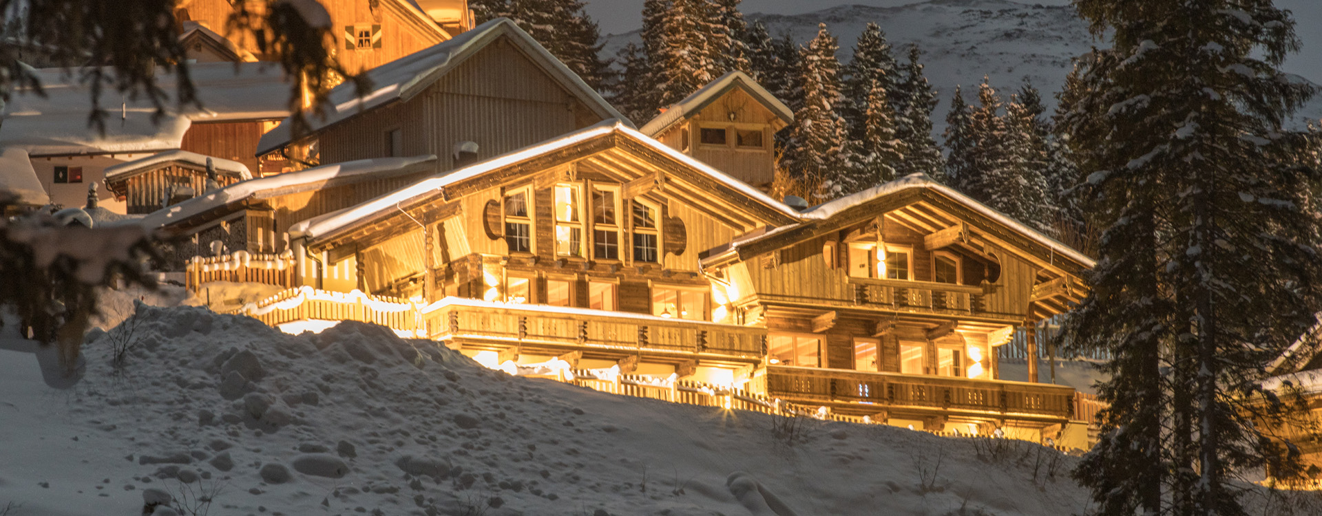 Appart und Chalets Montana Winterurlaub Hochfügen Zillertal Tirol